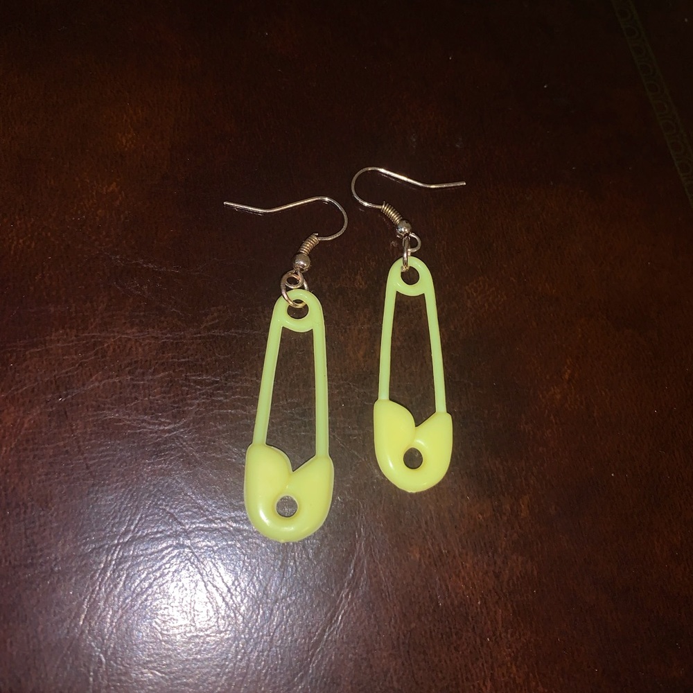 handmade bright yellow earring never worn
